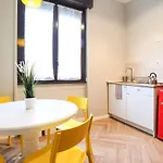 Primopiano - Ferrante Aporti Flats Apartamento *