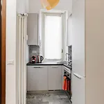 아파트 Hostmate - Milano- Via Filzi - Stazione