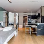Retreats Duomo Apartment Milan