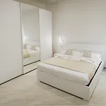 Residenze Niguarda מלון דירות