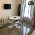 Casa Alberto Da Giussano, Elegante Bilocale In Centro Con Balcone Sul Parco *