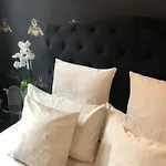 Lippi 42 With Private Garden ベッド・アンド・ブレックファスト