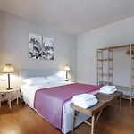 公寓 Castello Luxury - In The Heart Of 米兰