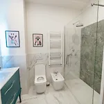 Romana 4* Milánó