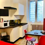 Fully Equipped Design In San Siro Appartement