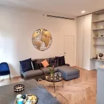 Gazzana Corner House *