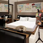 ذا كورنر دومو