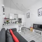 The Minimal Chic - Isola Garibaldi Apartment *