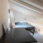 Xenia - Moderno In Fondazione Prada * Milão