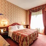 Romana Residencia 4*