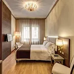 Romana Residencia Hotel 4*