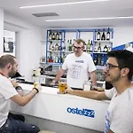 Hostal Ostelzzz Milán