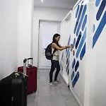 Hostal Ostelzzz Milán