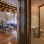 Apartment Youhosty - Ripa5 C *