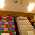 Royal 3* ميلان