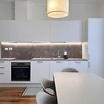 Apartman Spazio Stoppani - Liberty 6 *