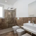 Apartment Modern In Navigli-near Darsena & Bocconi