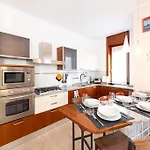 Elegant 100sqm Appartement *