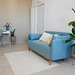 Appartement House In 10min From Centralstation Milaan