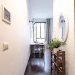 - Duomo Luxury V Διαμέρισμα *