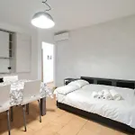 Xenia - Spacious And Bright New Flat With Garden Appartement