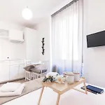 Easylife - - Tadino 17 - Porta Venezia