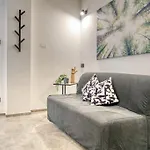 Vallarsa 10 - Int.02 Apartamento *
