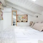 Elegant Triplex Townhouse With Luxe Terrace شقة ميلان