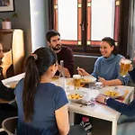 Hostel Babila & Bistrot Milan