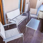 Ampio Con Terrazzo, 3 E 2 Bagni A 2 Passi Dalla Metro Lejlighed *