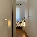 Nolo62, A Nifty Flat In Apartment