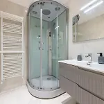 2 Bedroom - Chinatown *