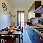 Luxury In Piazza 5 Giornate Apartment