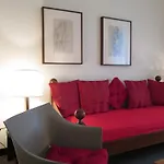 מלון דירות Domus