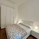 Side Apartman