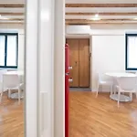 شقة Milano Suite Home ميلان