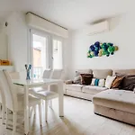 Brand New 3 Bedrooms In Navigli Area Mediolan