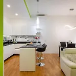 Giacosa, 71 - Comodo Per 6 Apartment Milan