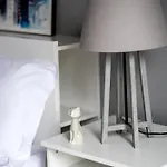 Airguest Station