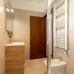 Rucellai With Shared Pool By Halldis Apartment Milan