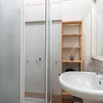 公寓 Sanzio City Escape - 15min From Duomo 米兰