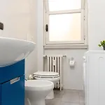 Apartment Artstay - Garibaldi Tower, Near Metro Station M5, M2 Milan
