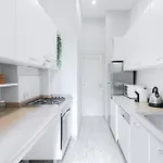 Easylife - - Morrone 21 - Porta Venezia Apartment