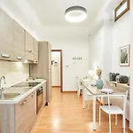 Easylife - - Settembrini 7 - Milan
