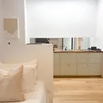 Divini Gae Aulenti Apartament