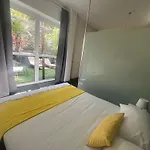 Private Garden Apartment, Navigli, 24h Security شقة ميلان
