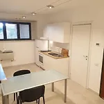 Garden Flat In Navigli Zone Μιλάνο
