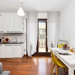 Terrace Con Parcheggio Incluso * Milan
