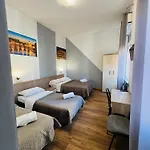 Bovisa House Private بيت ضيافة