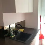 Fully Equipped Design In San Siro Appartement